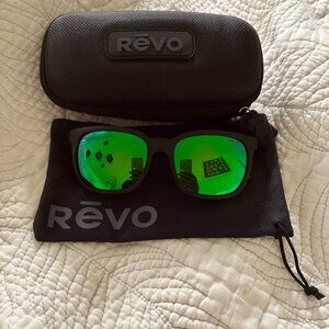REVO POLARIZED TORTOISE SUNGLASSES/New